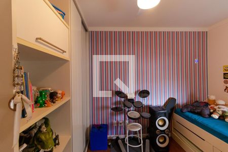 Apartamento à venda com 185m², 3 quartos e 2 vagasQuarto 02