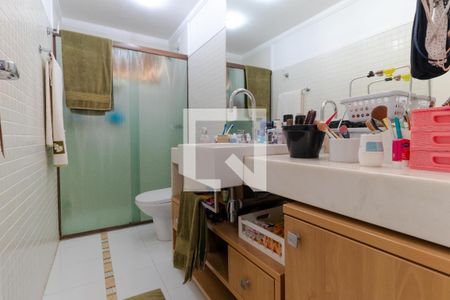 Apartamento à venda com 185m², 3 quartos e 2 vagasBanheiro da Suíte
