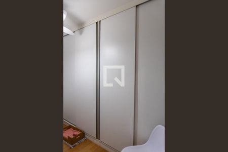 Apartamento à venda com 87m², 3 quartos e 2 vagasQuarto 1 - Armários