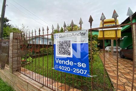 Casa à venda com 119m², 3 quartos e 2 vagasFachada