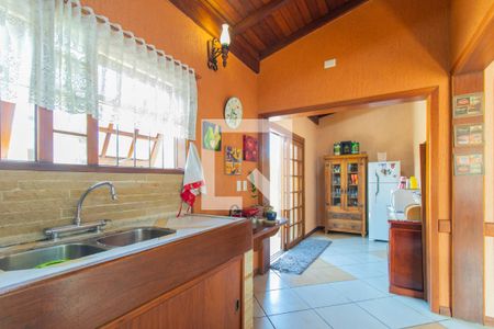 Casa à venda com 385m², 5 quartos e 9 vagasChurrasqueira