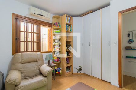 Casa à venda com 385m², 5 quartos e 9 vagasQuarto 2