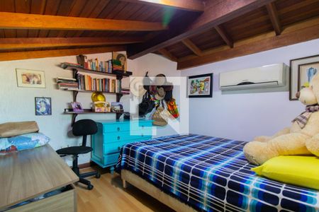 Casa à venda com 385m², 5 quartos e 9 vagasQuarto 5 - Suíte