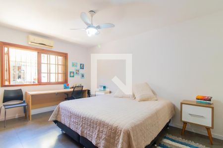 Casa à venda com 385m², 5 quartos e 9 vagasQuarto 3 - Suíte