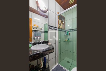 Casa à venda com 385m², 5 quartos e 9 vagasBanheiro da Suíte 5