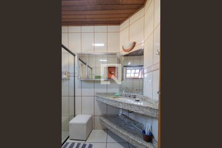 Casa à venda com 385m², 5 quartos e 9 vagasBanheiro