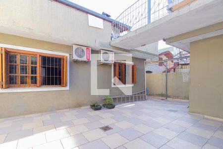 Casa à venda com 385m², 5 quartos e 9 vagasQuintal