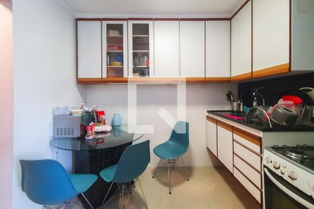 Apartamento para alugar com 65m², 2 quartos e 1 vagaCozinha