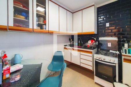 Apartamento para alugar com 65m², 2 quartos e 1 vagaCozinha