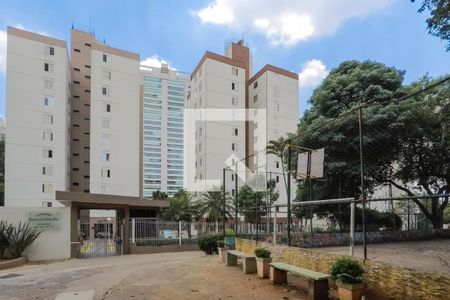 Apartamento para alugar com 65m², 2 quartos e 1 vagaFachada