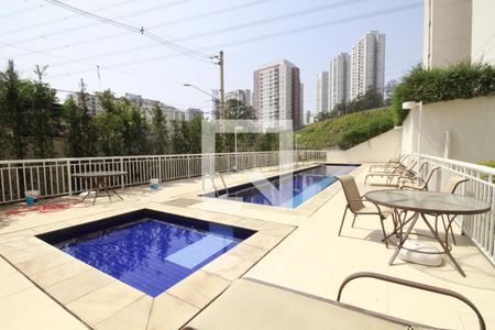 Apartamento à venda com 69m², 2 quartos e 2 vagasÁrea comum - Piscina