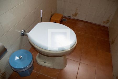 Casa para alugar com 750m², 8 quartos e 5 vagasBanheiro de Serviço 2