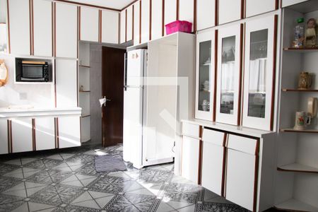 Casa para alugar com 750m², 8 quartos e 5 vagasCozinha