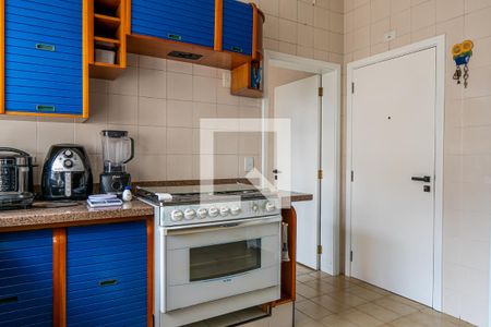 Apartamento à venda com 130m², 2 quartos e 2 vagasCozinha