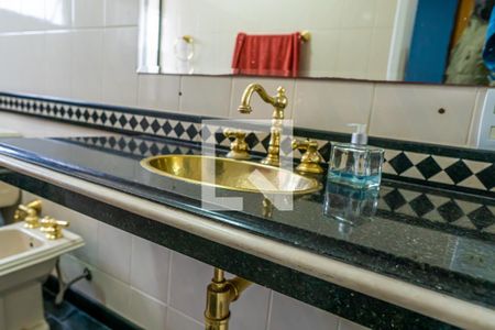 Apartamento à venda com 130m², 2 quartos e 2 vagasBanheiro da Suíte