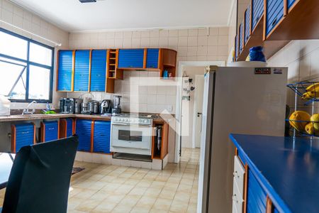 Apartamento à venda com 130m², 2 quartos e 2 vagasCozinha