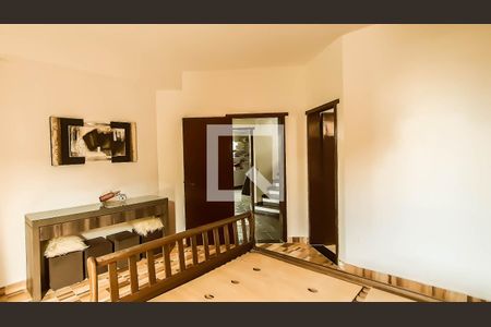 Casa de condomínio para alugar com 335m², 6 quartos e 4 vagasSuite 1