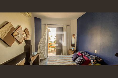 Casa de condomínio para alugar com 335m², 6 quartos e 4 vagasQuarto