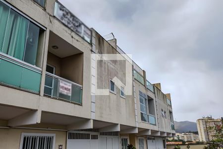 Casa à venda com 220m², 3 quartos e 2 vagasfachada