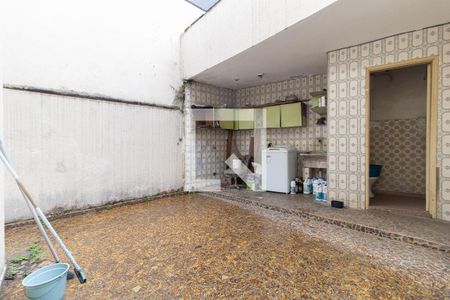 Casa à venda com 202m², 3 quartos e 4 vagasQuintal