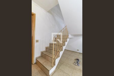 Casa à venda com 202m², 3 quartos e 4 vagasEscada