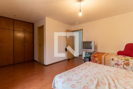 Casa à venda com 202m², 3 quartos e 4 vagasSuíte