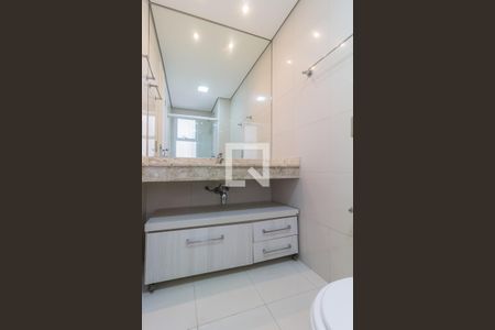 Apartamento para alugar com 110m², 2 quartos e 2 vagas Apartamento para alugar com 110m², 2 quartos e 2 vagasBanheiro da Suíte 1