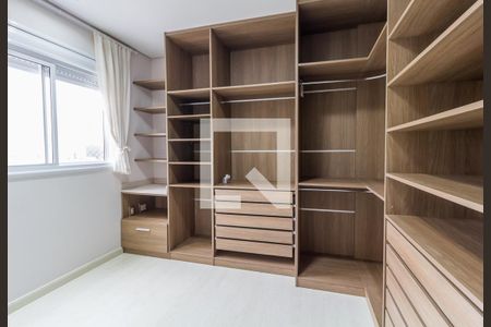 Apartamento para alugar com 110m², 2 quartos e 2 vagas Apartamento para alugar com 110m², 2 quartos e 2 vagasCloset do Quarto 2