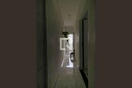 Corredor de casa à venda com 4 quartos, 300m² em Jardim Maria Rosa, Taboão da Serra
