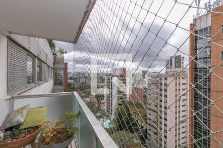 Apartamento à venda com 204m², 3 quartos e 2 vagas Apartamento à venda com 204m², 3 quartos e 2 vagasVaranda da Sala