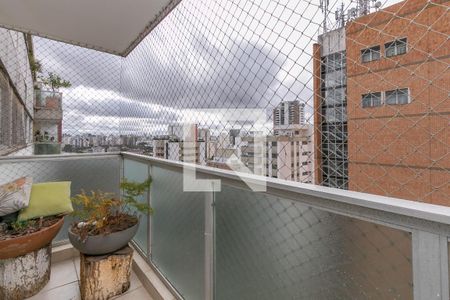 Apartamento à venda com 204m², 3 quartos e 2 vagas Apartamento à venda com 204m², 3 quartos e 2 vagasVaranda da Sala