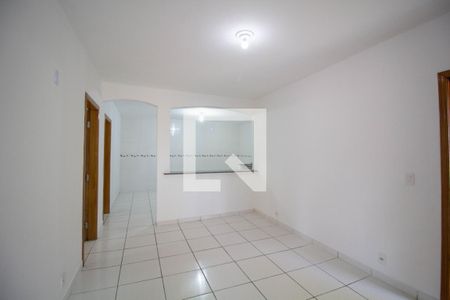 Sala de casa para alugar com 3 quartos, 100m² em Parque Cruzeiro do Sul, São Paulo