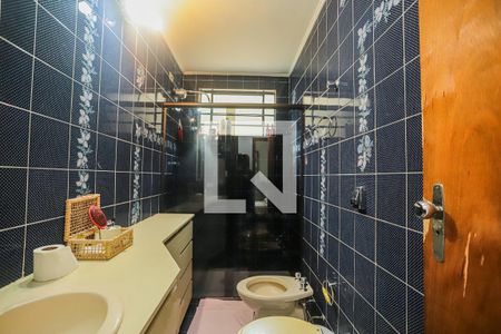 Casa à venda com 280m², 4 quartos e 6 vagasBanheiro Social