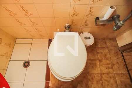 Casa à venda com 280m², 4 quartos e 6 vagasBanheiro de Serviço