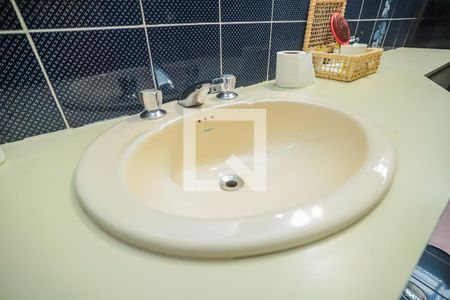 Casa à venda com 280m², 4 quartos e 6 vagasBanheiro Social