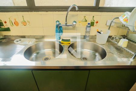 Casa à venda com 280m², 4 quartos e 6 vagasCozinha