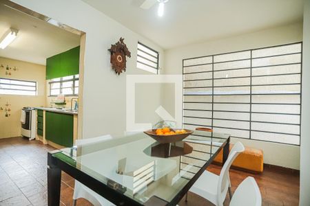 Casa à venda com 280m², 4 quartos e 6 vagasSala 3