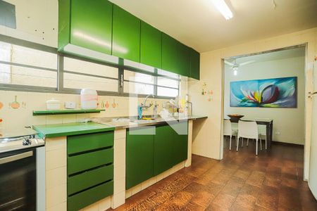 Casa à venda com 280m², 4 quartos e 6 vagasCozinha