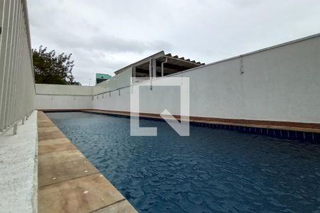 Apartamento à venda com 74m², 3 quartos e 2 vagas Apartamento à venda com 74m², 3 quartos e 2 vagasÁrea comum - Piscina