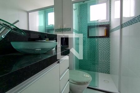 Apartamento à venda com 74m², 3 quartos e 2 vagas Apartamento à venda com 74m², 3 quartos e 2 vagasBanheiro 2 - Social