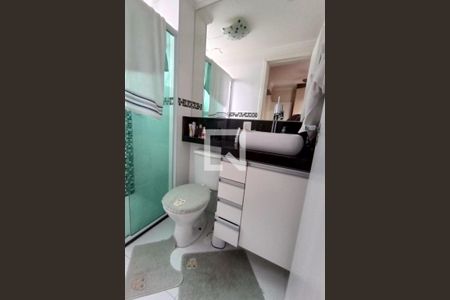 Apartamento à venda com 74m², 3 quartos e 2 vagas Apartamento à venda com 74m², 3 quartos e 2 vagasBanheiro 1 - Suíte