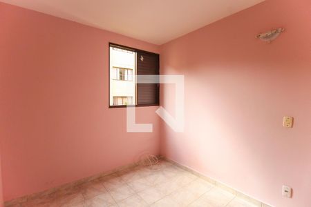 Apartamento à venda com 97m², 3 quartos e 2 vagasQuarto 2
