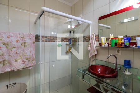 Casa à venda com 323m², 4 quartos e 3 vagas Casa à venda com 323m², 4 quartos e 3 vagasBanheiro