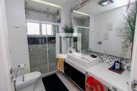 Apartamento para alugar com 113m², 3 quartos e 1 vaga Apartamento para alugar com 113m², 3 quartos e 1 vagaBanheiro Social