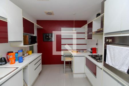 Apartamento para alugar com 113m², 3 quartos e 1 vaga Apartamento para alugar com 113m², 3 quartos e 1 vagaCozinha- Armários