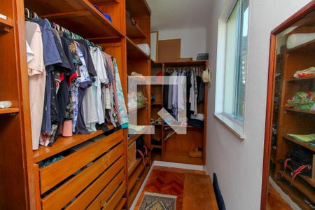 Apartamento para alugar com 113m², 3 quartos e 1 vaga Apartamento para alugar com 113m², 3 quartos e 1 vagaCloset do quarto 3