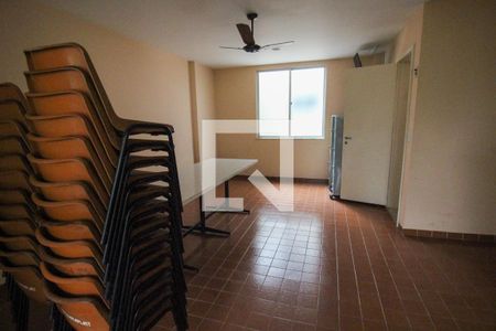 Apartamento para alugar com 80m², 2 quartos e 1 vagaÁrea comum - Salão de festas