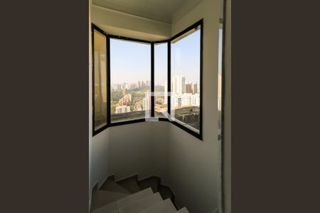 Apartamento à venda com 130m², 3 quartos e 3 vagasVista da Escada