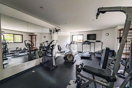 Apartamento à venda com 130m², 3 quartos e 3 vagasÁrea Comum - Academia