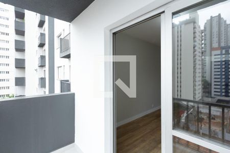 Varanda de apartamento à venda com 2 quartos, 63m² em Moema, São Paulo